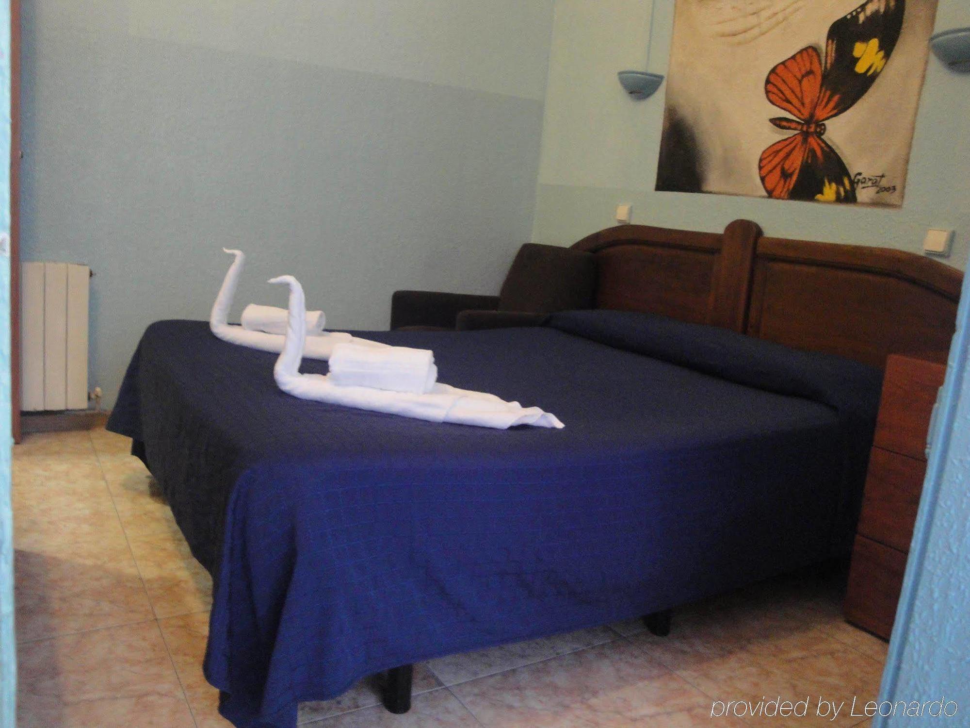 Hostal Eden Барселона Екстериор снимка
