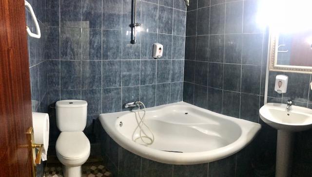 Hostal Eden Барселона Екстериор снимка