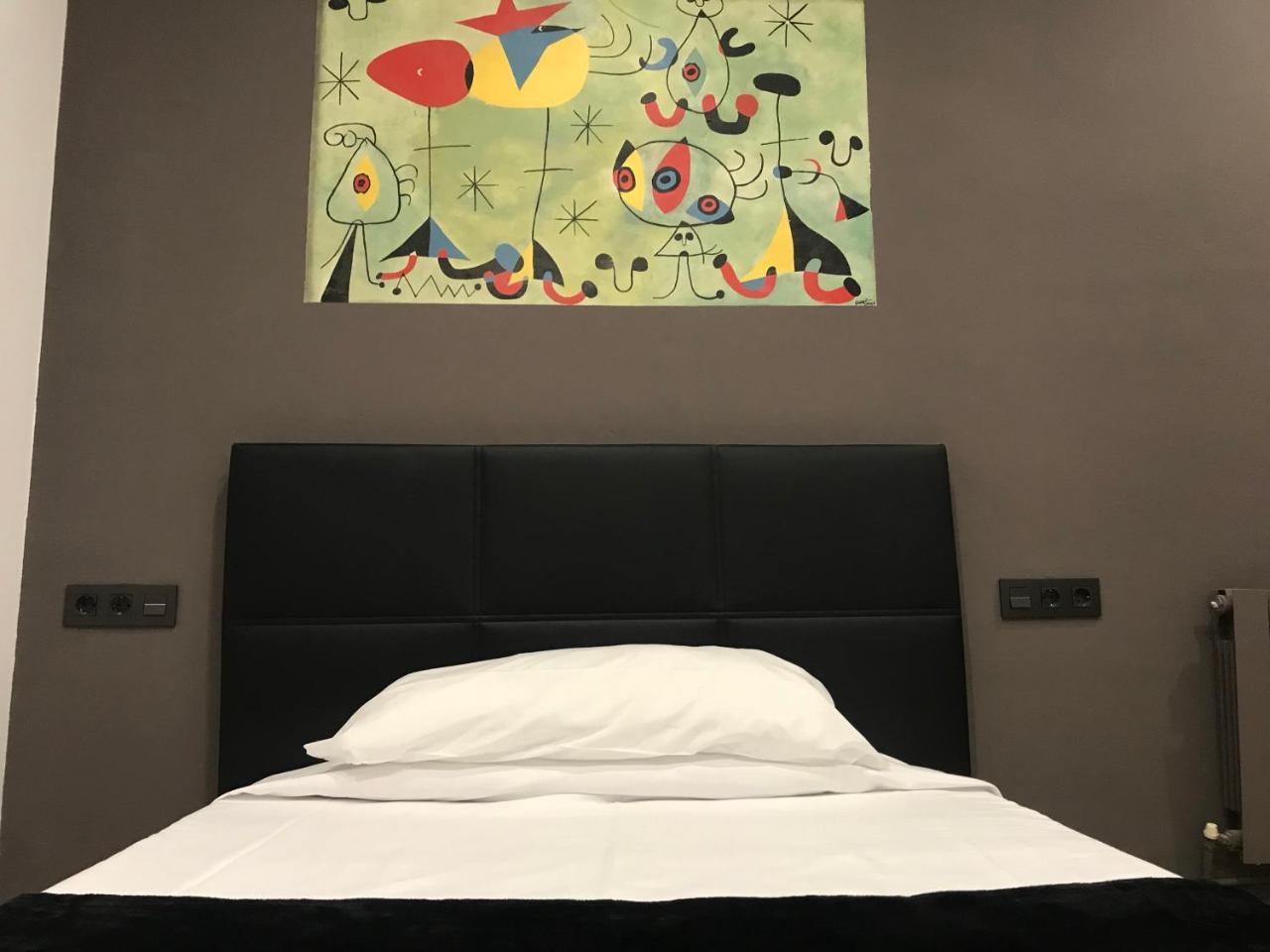 Hostal Eden Барселона Стая снимка